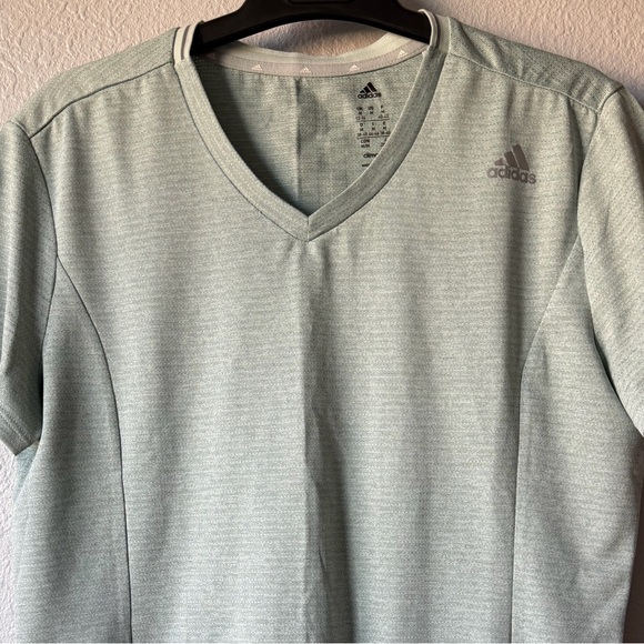Adidas Climalite Activewear Top, Mint Green Short Sleeve V-Neck, Womens Med, EUC - Picture 7 of 7